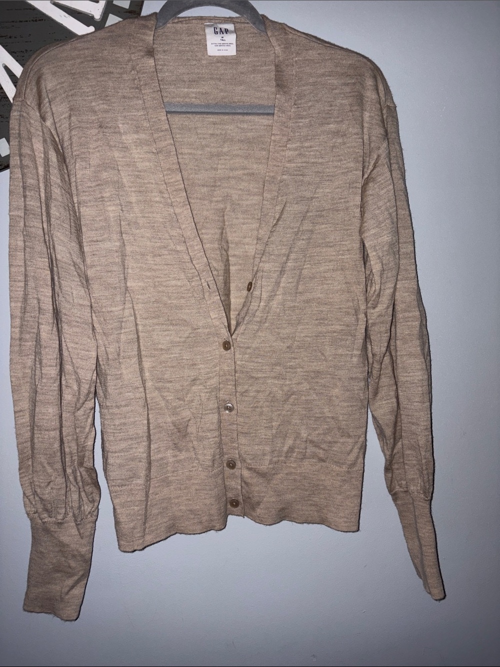 GAP Light Beige Button-Front V-Neck Cardigan size medium tall